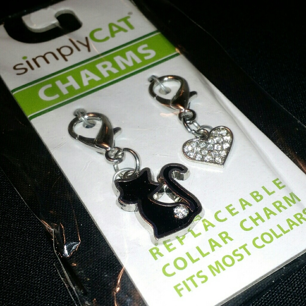 SimplyCat - 2 Cat Collar Rhinestone Charms Heart
